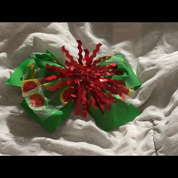 🎄 5/$20 HAIR BOWS 🎄 - Picture 2 of 3